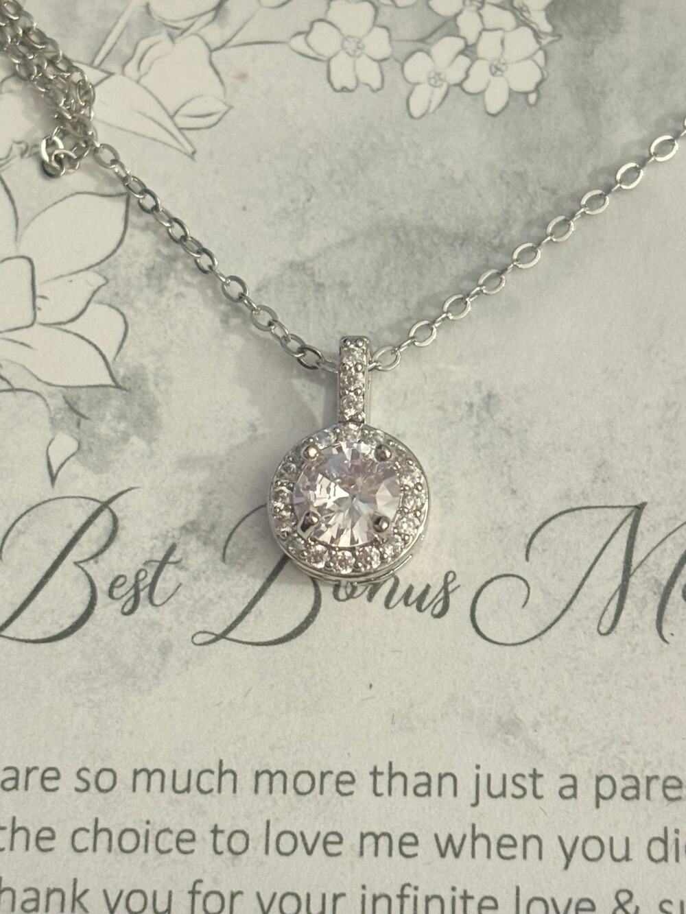 Best Bonus Mom CZ Pendant Necklace Gift Box NIB